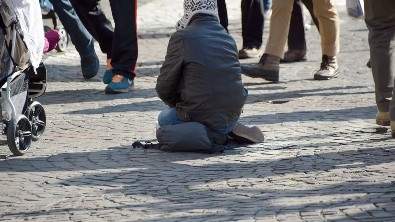 Un cerșetor român a fost condamnat la închisoare în Irlanda! Câți bani câștiga pe zi