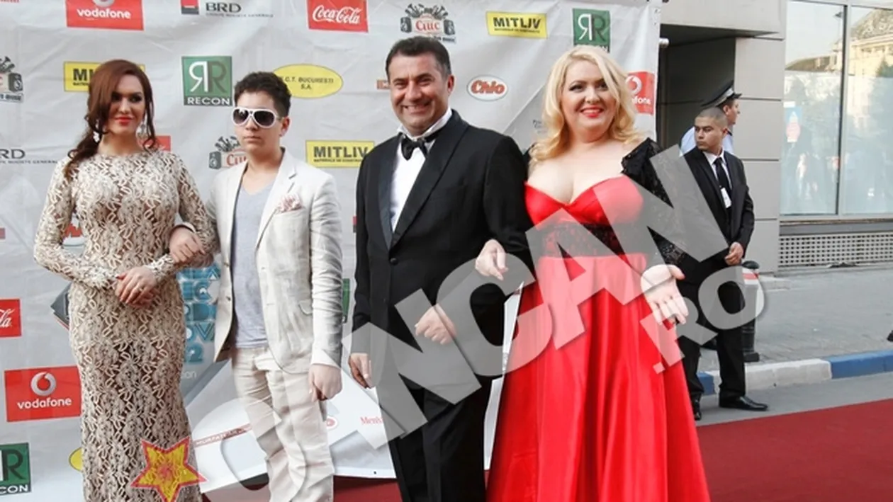 Vedetele, sub lupa celui mai de temut comentator de fashion! Dana Budeanu analizeaza tinutele de la Romanian Music Awards, in emisiunea Mihaelei!