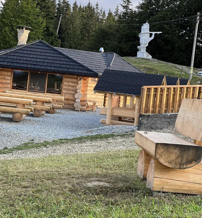 Locul de poveste din România care i-a fascinat pe turiștii spanioli: ”Este foarte frumoasă zona asta”