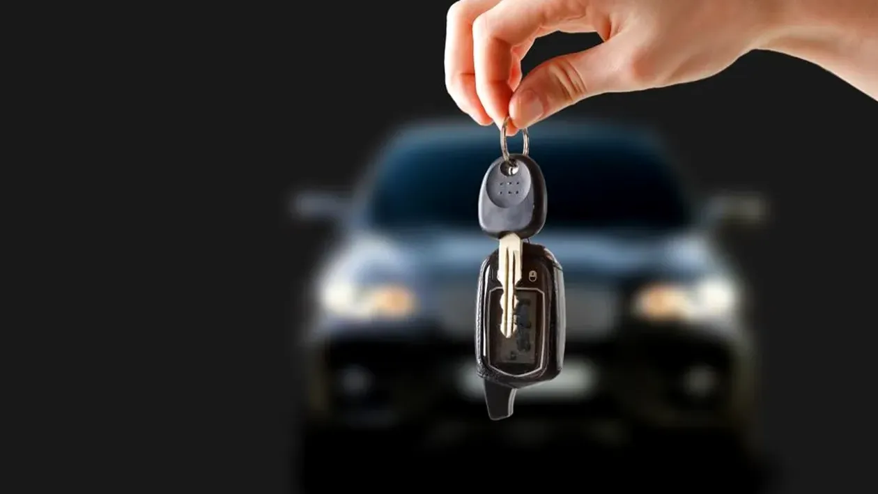 ANAF scoate mașini la vânzare. Cu cât se dă o Dacia Logan din 2005 sau un Mercedes-Benz