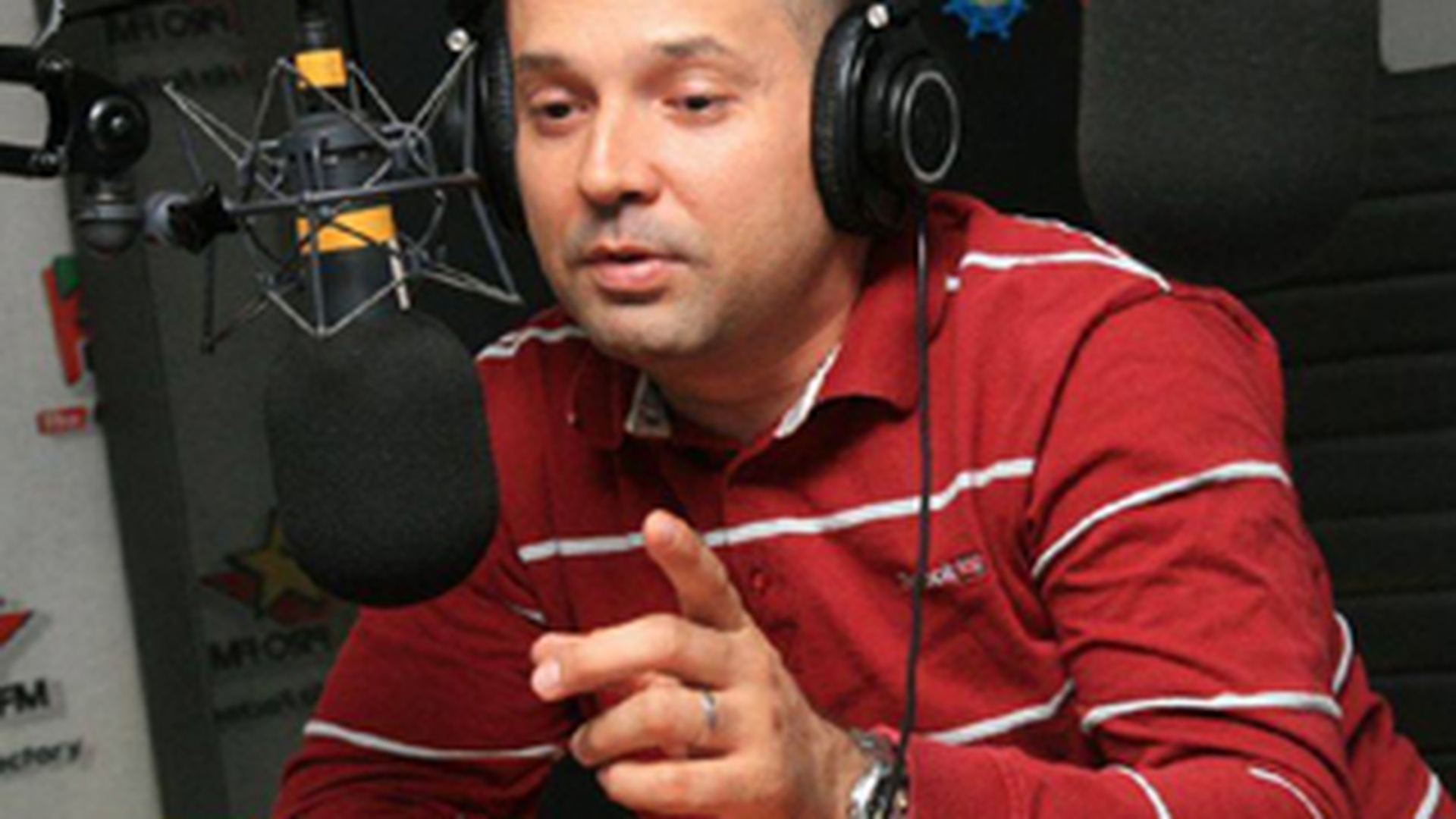 Radu Banciu devine un concurent serios pentru Mircea Badea! Va avea o emisiune in acelasi segment orar ca si prezentatorul Antenei 3!