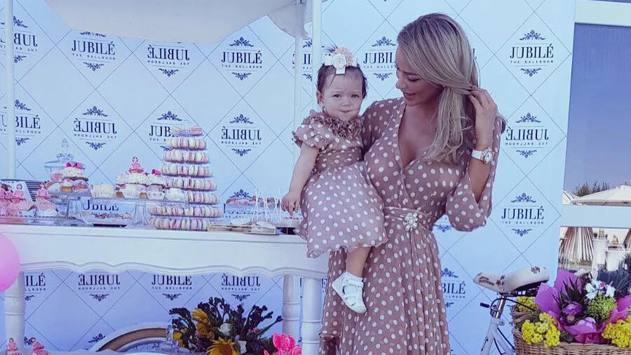 BIANCA DRĂGUŞANU i-a arătat Sofiei cum este viaţa la ţară! Cum a reacţionat micuţa când a atins o găină