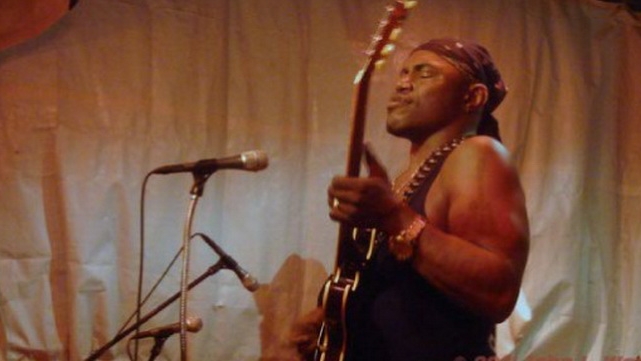 Doliu in lumea muzicii! Chitaristul de blues Eric Davis, impuscat mortal la Chicago!