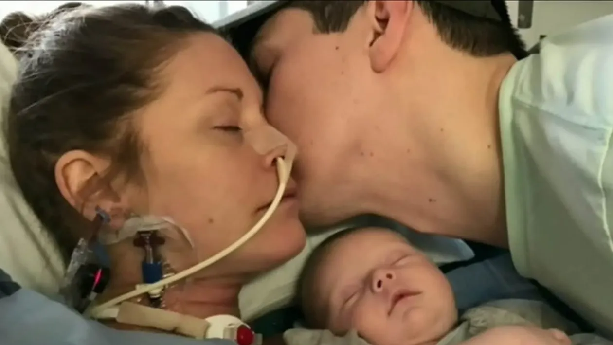 Ce coşmar! O femeie a rămas fără uter, mâini şi picioare după ce a născut