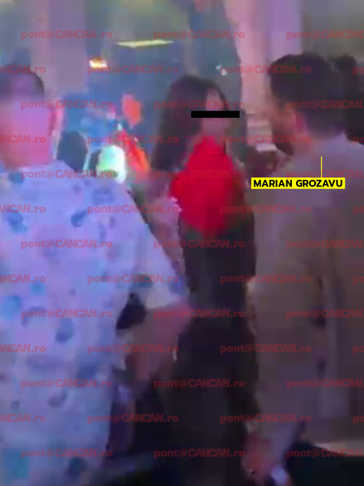 La un moment dat, ea și-a făcut vânt cu un evantai roșu