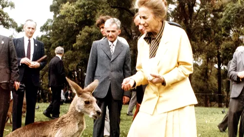 Elena Ceaușescu a făcut gafa secolului în timpul unei vizite în Australia! Cuvintele care au devenit banc printre români