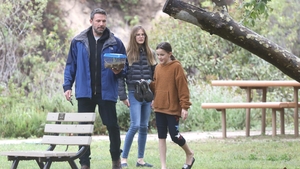 Desfaci. Folosești. Arunci unde & cum trebuie Hollywood: casa filmului, a protejării mediului și promovării sustenabilității