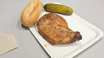 Cât costă o ceafă de porc cu castravete murat și chiflă la Kaufland. Cât a plătit un client în 2026