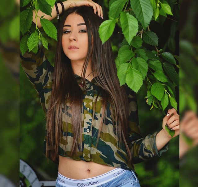Nicole Cherry, cu lenjeria intimă la vedere azi-noapte, la Elle Style Awards 2019