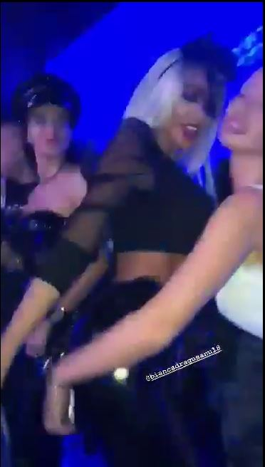 Bianca Drăgușanu, dans erotic în Loft, spre admirația generală