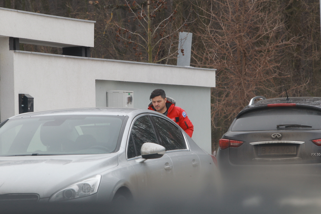Liviu Vârciu, în timp ce se îndrepta spre vila sa