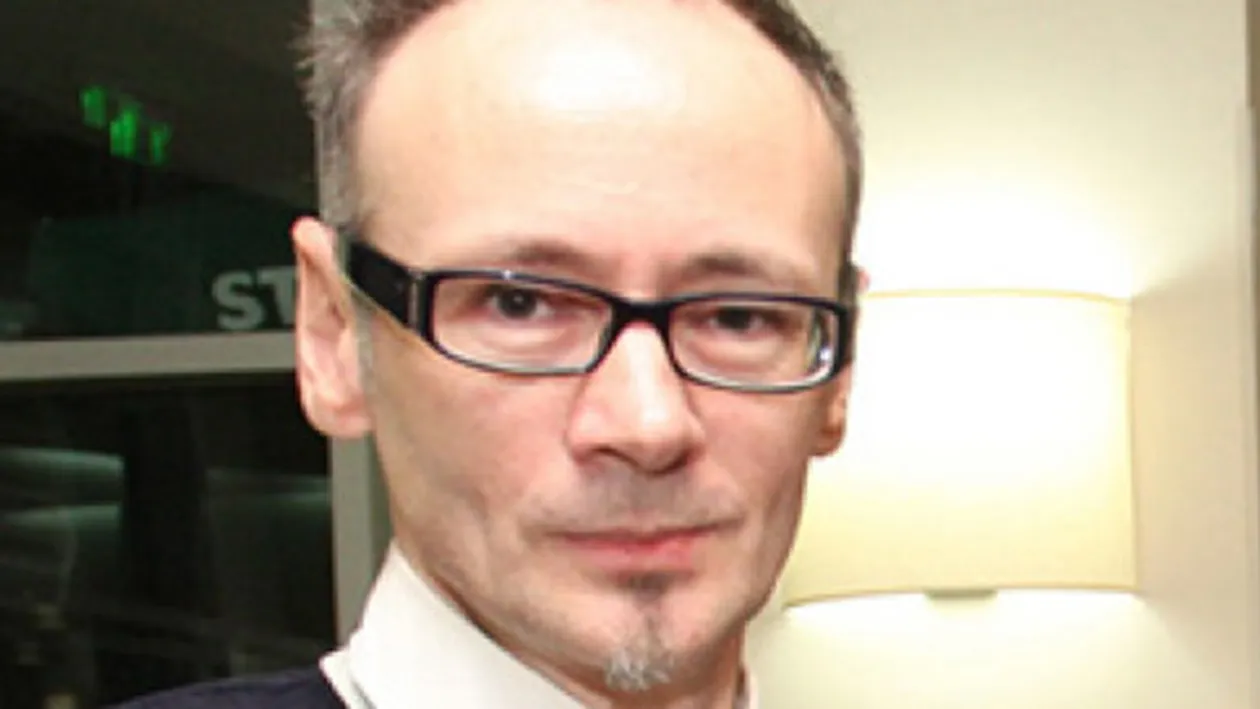 Mihai Albu suferă după divorţul de Iulia: Crezi că mi-e uşor când îmi văd fosta soţie lângă un alt bărbat?