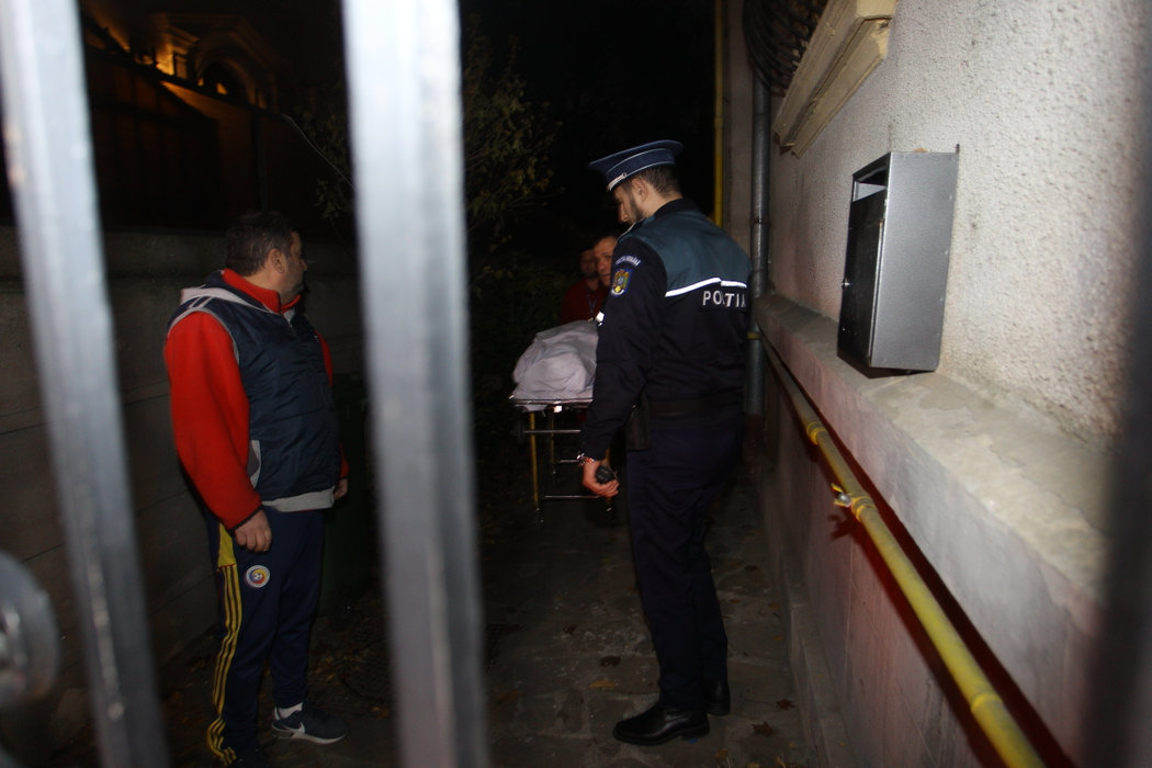 EXCLUSIV. Răsturnare de situaţie! Ce au descoperit poliţiştii pe corpul Stelei Popescu! Primele imagini cu trupul neînsufleţit al artistei