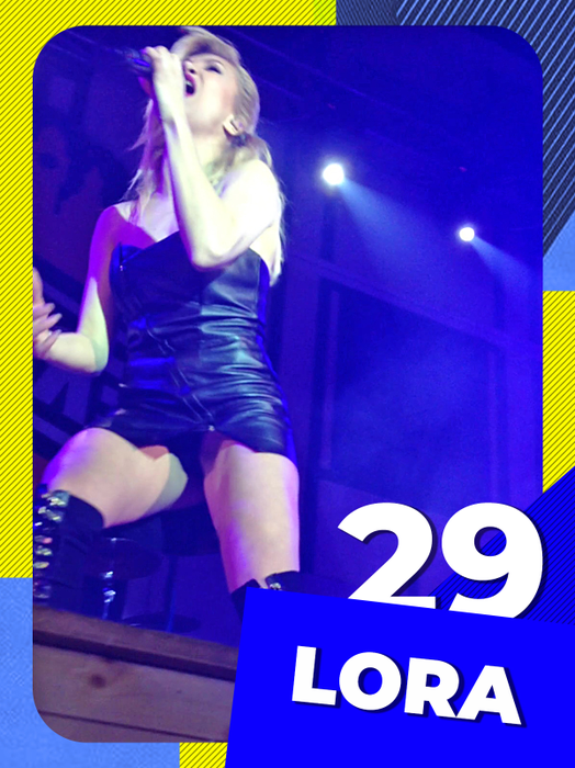 Top 50 sexy-dive care au “lovit” fără milă și au “distrus” asistența. Și-au arătat chiloțeii!