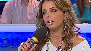 Madalina Radu, adepta chirurgiei plastice: "Am o operatie la sani, una la nas, am buzele marite si o lipoabsorbtie"