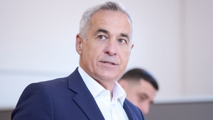 Cum a apărut Cristela Georgescu în această dimineață la brațul lui Călin Georgescu. Schimbarea majoră pe care a făcut-o