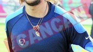 Carlos, urmarit de recuperatorii din Romania