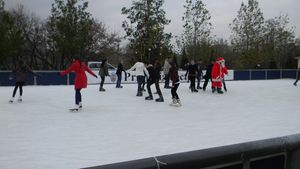 Unde patinam iarna asta in Bucuresti? Vezi ce patinoare s-au deschis deja in Capitala si cat costa aceasta distractie!