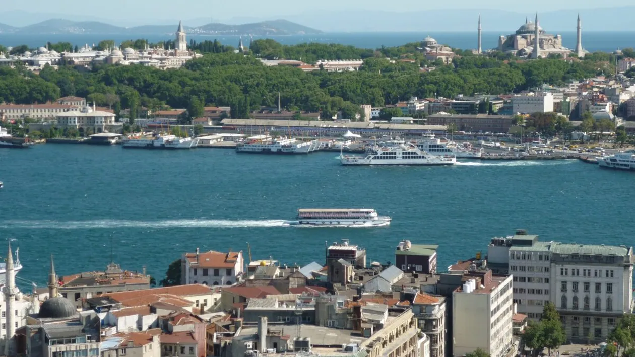 Prețuri mari la restaurantele din Istanbul. Cât a ajuns să coste o simplă masă în 2026