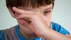 Luca, un elev român, a fost umilit la o școală din Germania, chiar la lecția de etică: „Mama, de ce numele meu?”