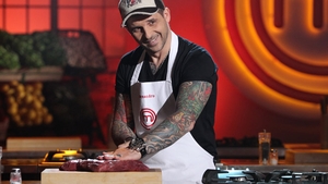 Alex Hora de la MasterChef te invata fa faci cea mai buna friptura de miel! Cum sa iti surprinzi familia cu o reteta savuroasa