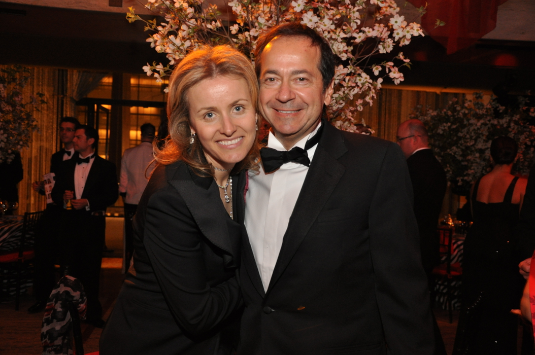 John şi Jenny Paulson, cea mai bogată româncă din lume