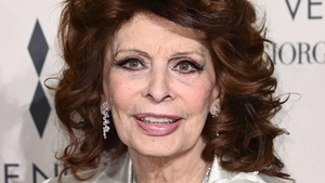 Ce trucuri banale folosește Sophia Loren pentru a-și menține frumușețea. La aproape 90 de ani, actrița a găsit elixirul tinereții