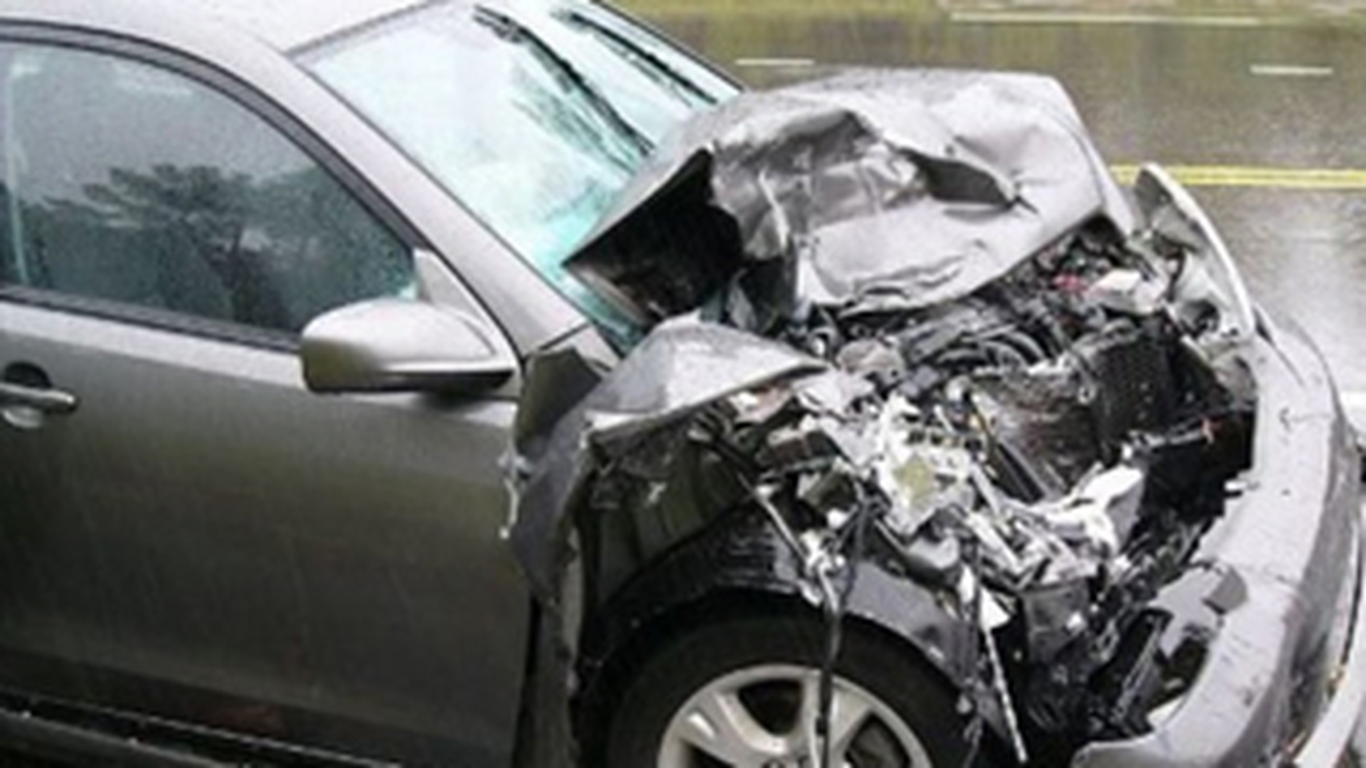 Patru tineri au fost raniti intr-un accident produs in judetul Bistrita-Nasaud