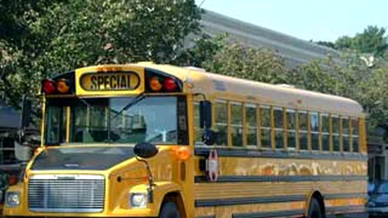 O soferita beata a pus in pericol viata unor elevi