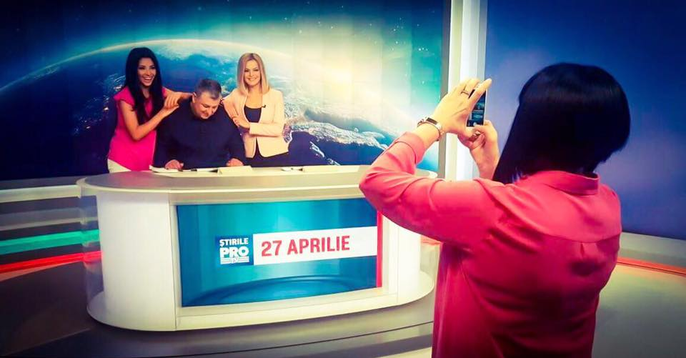 Are sau nu perucă?! Primele imagini de paparazzi cu Neti Sandu. Misterul a fost elucidat: cum arată în realitate părul horoscopistei de la Pro TV