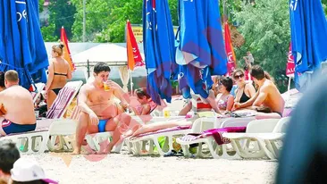 A devorat o bere si o tigara la malul marii