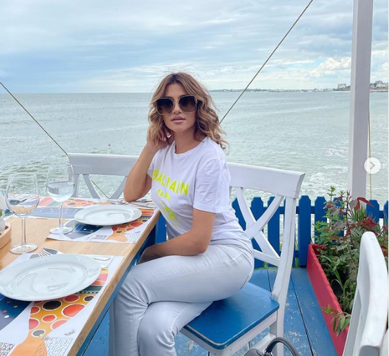 Claudia Pătrășcanu se pregătește de vacanță (Foto: Instagram)