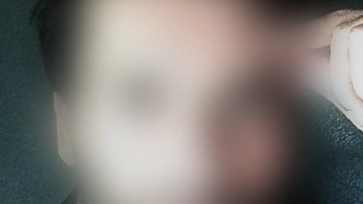 Radu Vâlcan, aşa cum nu l-ai mai văzut niciodată: băiat rău şi foarte sexy! Nu-i aşa că-i stă bine?