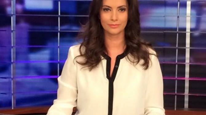 Andreea Berecleanu a lăsat telespectatorii cu gura căscată! Cum a apărut la pupitrul ştirilor în această seară!