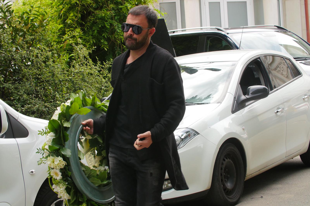 Vedetele din România își iau adio azi de la Alex Faur, cel mai excentric tânăr milionar