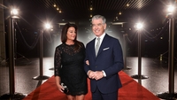 Pierce Brosnan, la braț cu femeia care îi este alături de peste 30 de ani! Decizia luată împreună cu soția sa după incendiile din Malibu