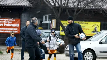 Alexandru Tudor s-a dat in spectacol la un meci de copii! I-a cerut arbitrului sa dea fault pentru echipa fiului sau