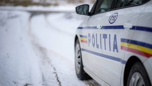 Tragedie în România! Un bătrân a fost găsit mort într-o stație de autobuz. Era înghețat bocnă