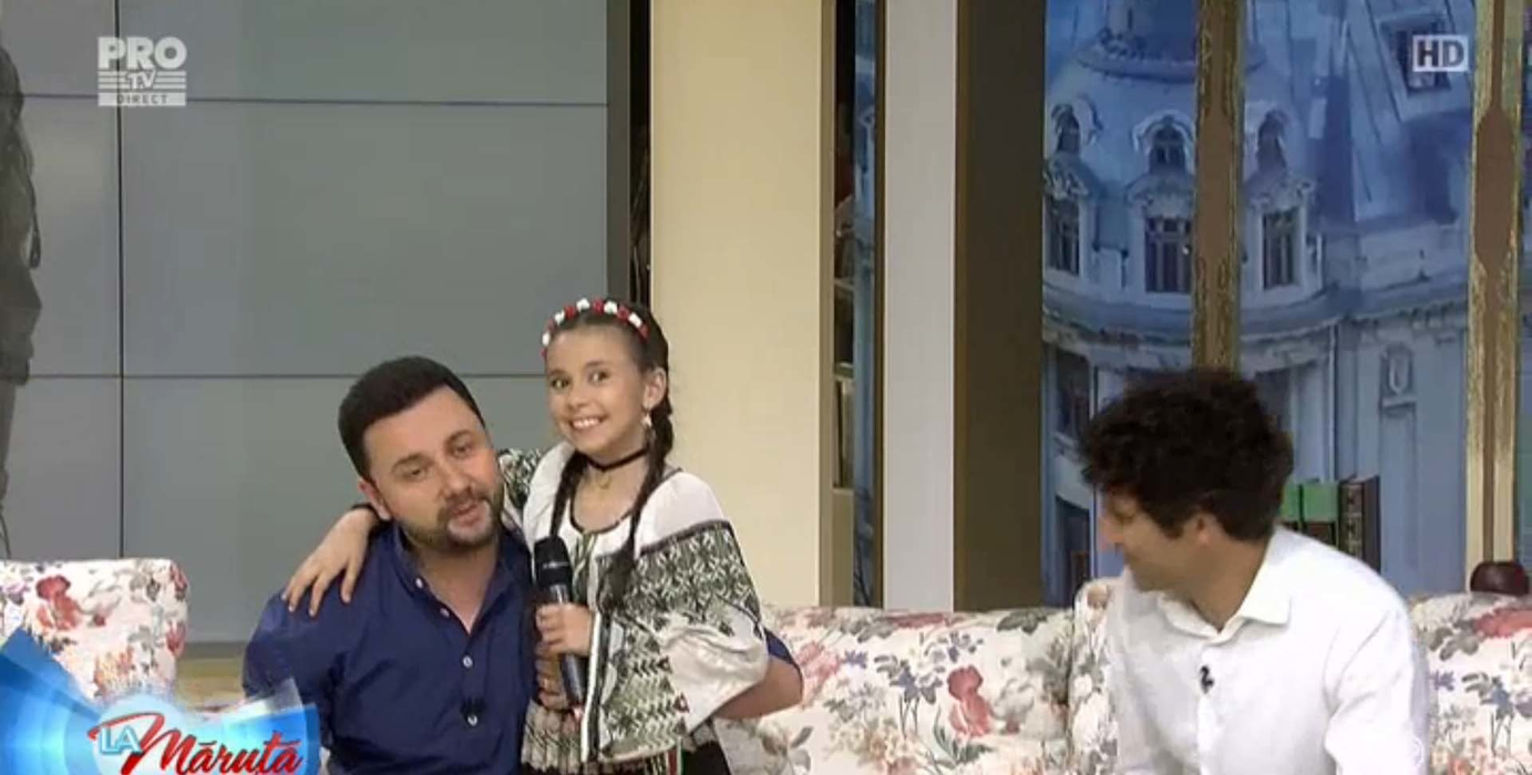 Nicoleta Iancu a cântat la emisiunea lui Măruţă la aniversarea Roxanei Vancea