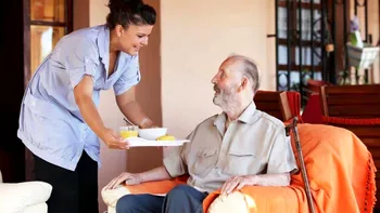 Ce moștenire a primit o badantă de la pensionarul pe care-l îngrijise. Când s-a citit testamentul, a crezut că e o glumă