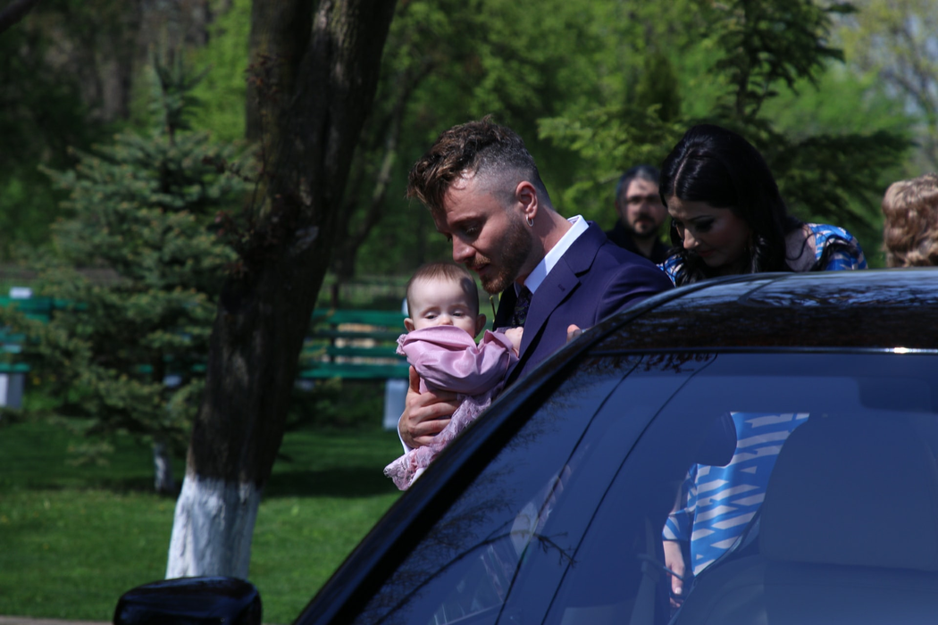 Ce nu s-a văzut la botezul fetiței Gabrielei Cristea! Imagini exclusive