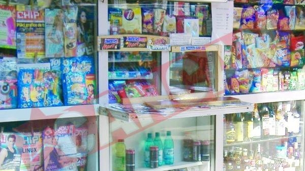 Studenti la teologie, prinsi la furat