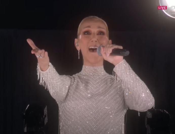 Celine Dion a susținut un moment artistic în deschiderea Jocurilor Olimpice de la Paris 2024 / Sursă: captură video
