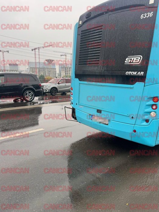 Grav accident în Capitală. Trei persoane rănite, după ce un șofer a lovit două mașini și un autobuz