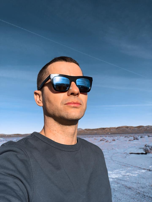 Adi Sînă, cu tăieturi și vânăt pe față! Ce a pățit artistul: “Și bătut și fără bani“