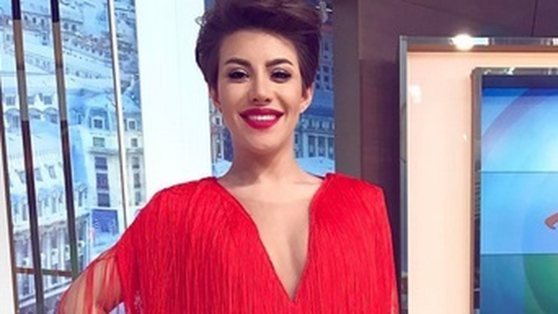 E în culmea fericirii! NICOLETA NUCĂ va susţine propriul show 100% live