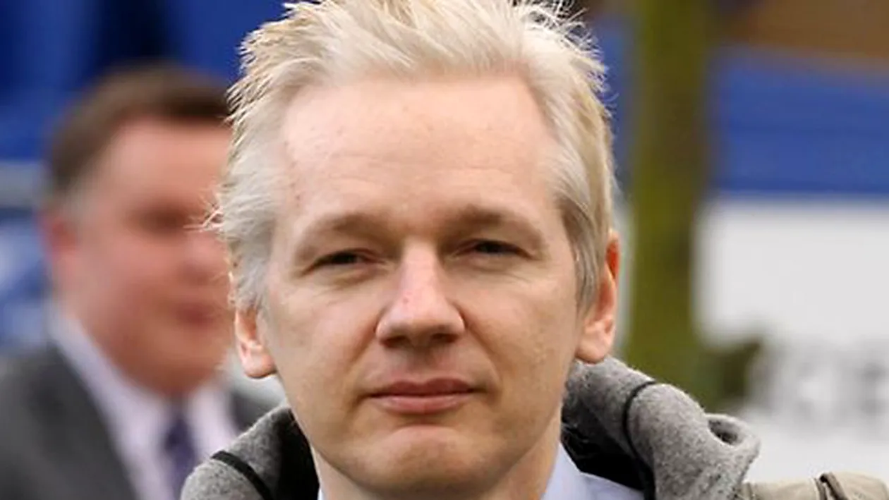 Julian Assange a primit azil in Ecuador