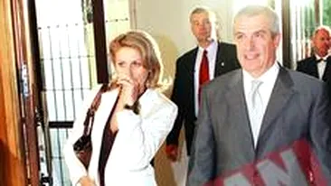 Tariceanu poarta costume de 5.000 euro
