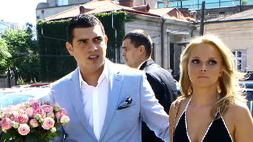 Incredibil! Nasa Elenei Basescu a fost incaltata cu pantofi ca ai lui Lady Gaga! Uite cum a aratat la Starea Civila