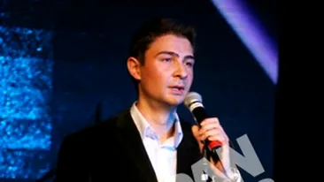 Gigantu care nu canta lautareasca si e masterand la Conservator a mostenit talentul tatalui, dar a ales sa nu cante muzica de petrecere